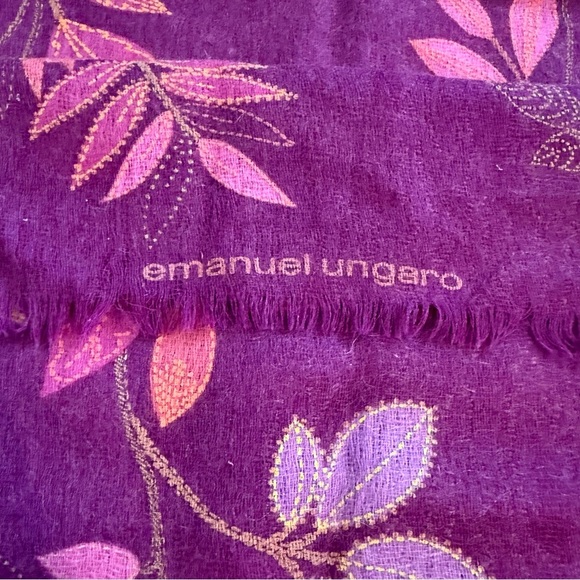Emanuel Ungaro Purple Floral Silk Wool Mohair Blend Scarf - Picture 6 of 9